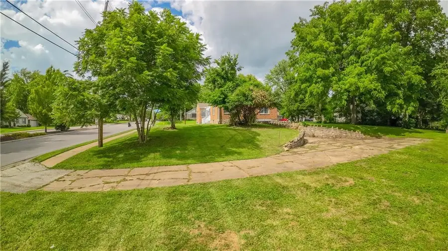 7021 Raytown Road, Kansas City, MO 64133 - #3