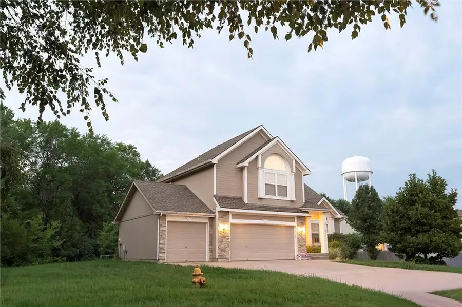 611 Timber Crest Court, Raymore, MO 64083 - #2