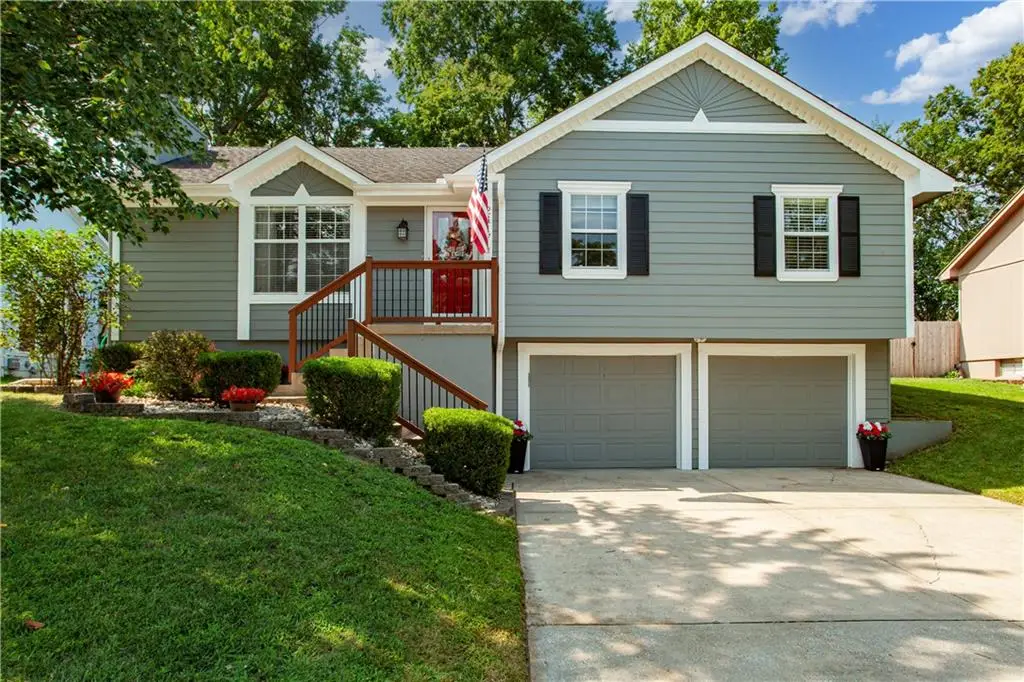 2417 NE Bridgeport Drive, Lees Summit, MO 64086 - #1