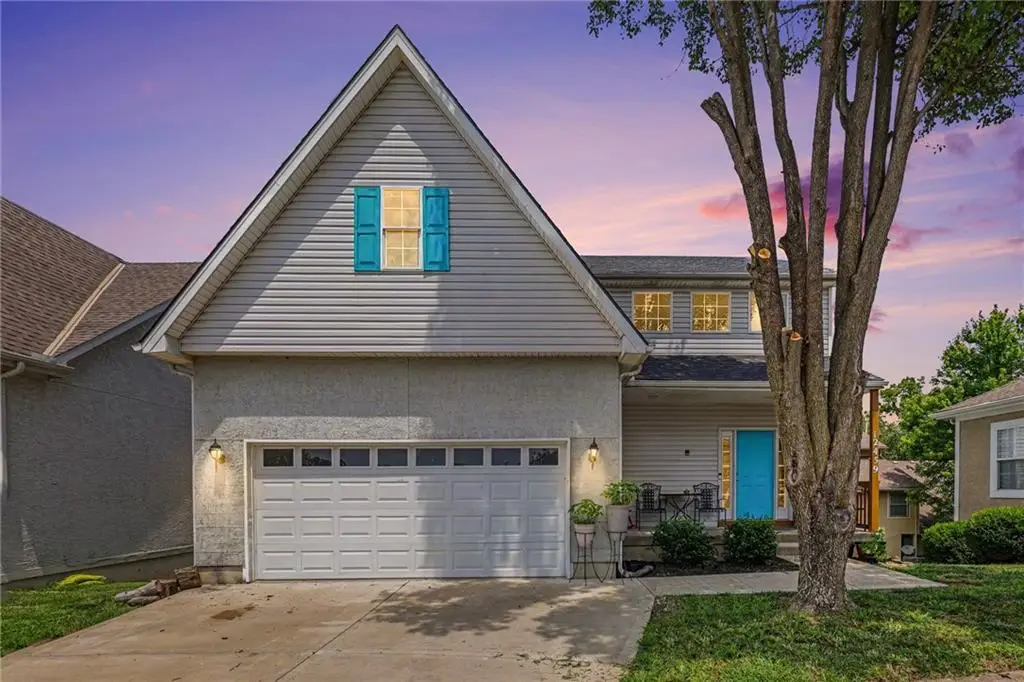 12459 Charlotte Street, Kansas City, MO 64146 - #1