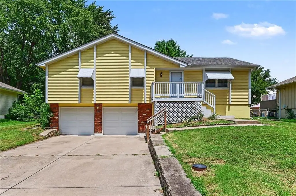 11312 E 58th Terrace, Raytown, MO 64133 - #1