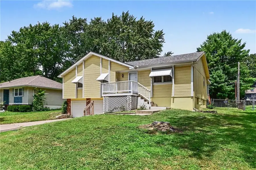 11312 E 58th Terrace, Raytown, MO 64133 - #3