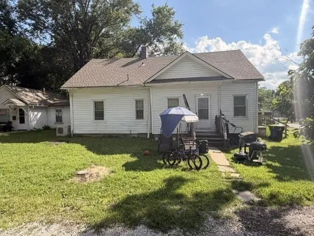 606 C & 608 St & 301a &301b Hersch Street, Belton, MO 64012 - #2