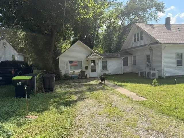 606 C & 608 St & 301a &301b Hersch Street, Belton, MO 64012 - #3