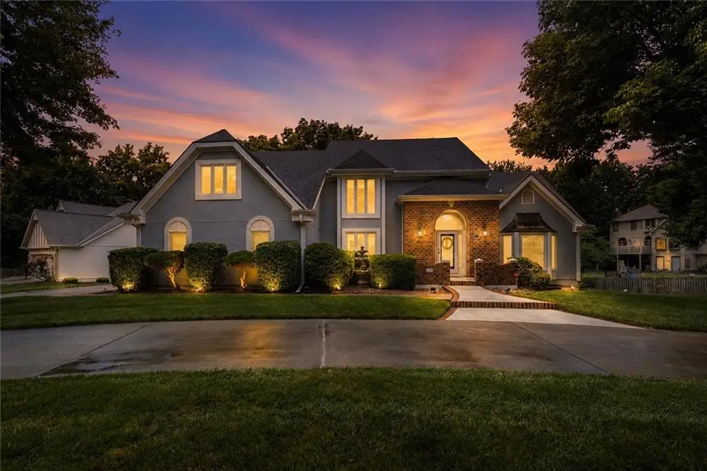 6914 N Bellefontaine Avenue, Gladstone, MO 64119 - #1