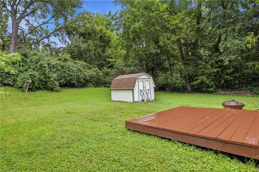 1204 NE 62nd Street, Gladstone, MO 64118 - #2