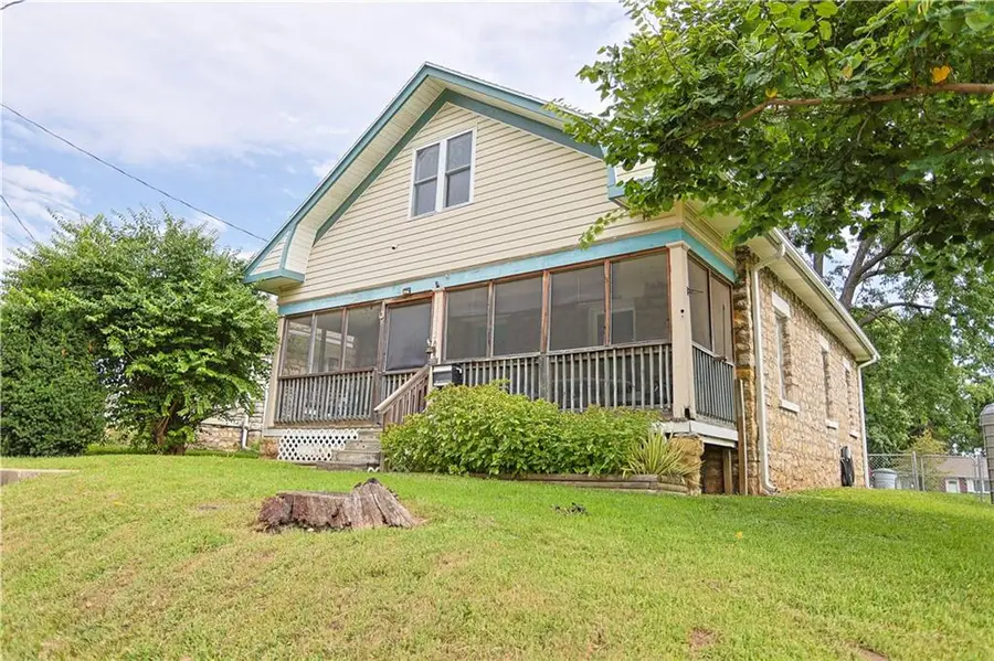 11612 Hackett Street, Independence, MO 64054 - #3