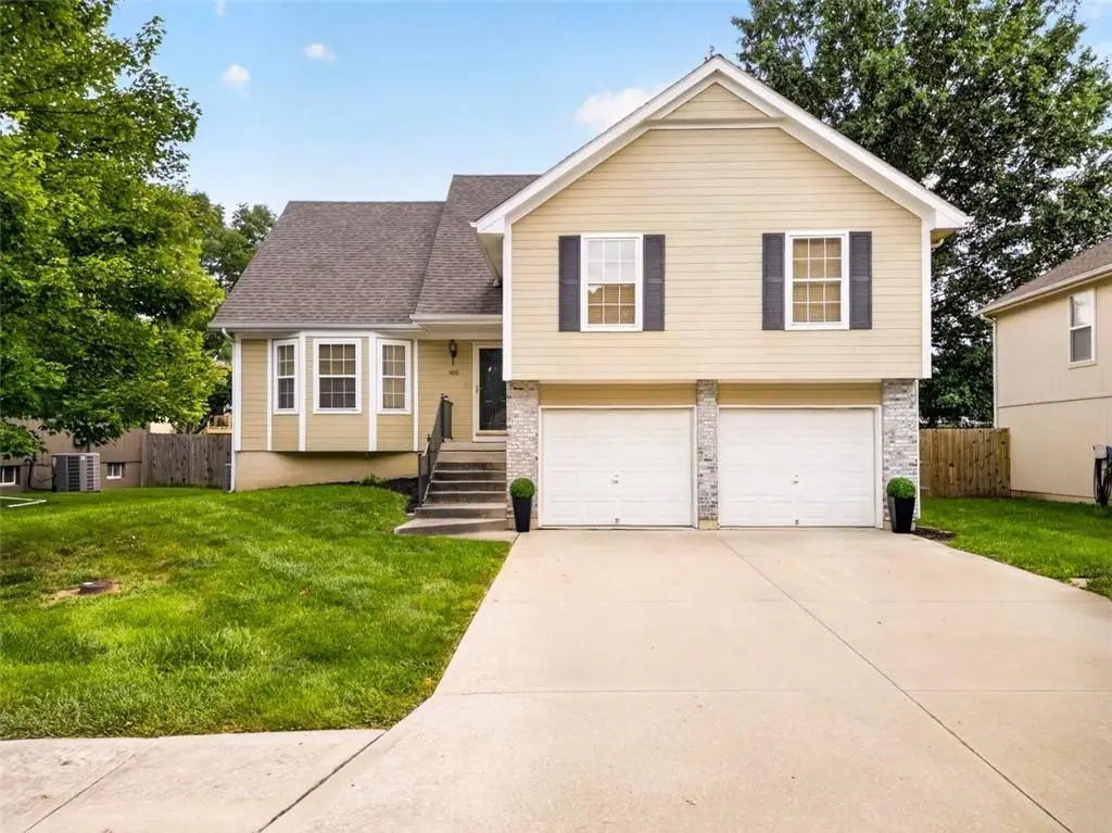 500 SE Alger Drive, Blue Springs, MO 64014 - #1
