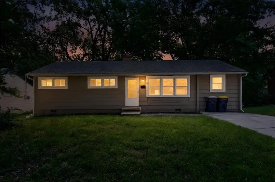 11407 Richmond Avenue, Kansas City, MO 64134 - #3