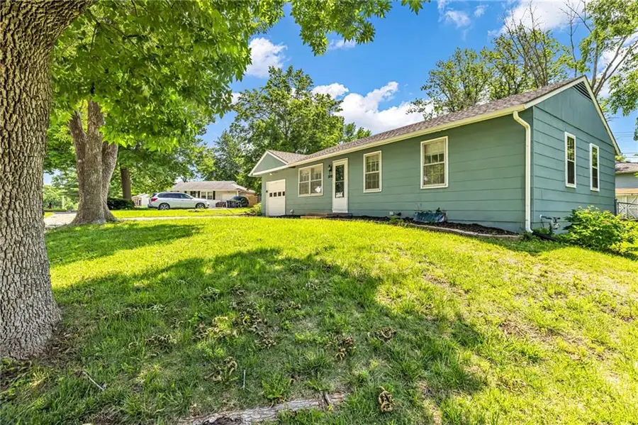 5015 NE 44th Street, Kansas City, MO 64117 - #3