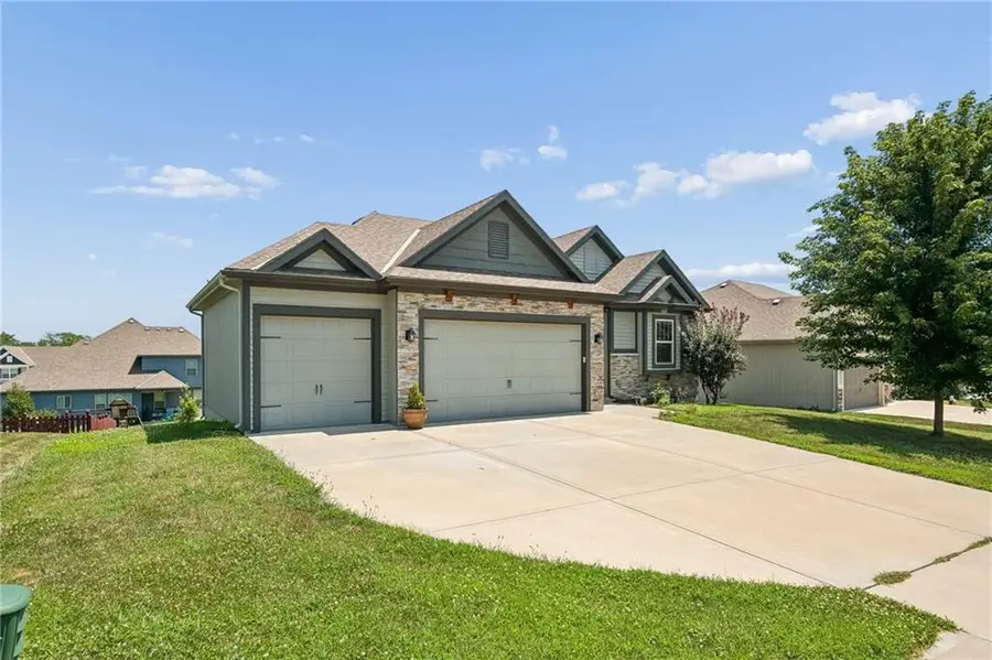 10533 N Randolph Avenue, Kansas City, MO 64157 - #3