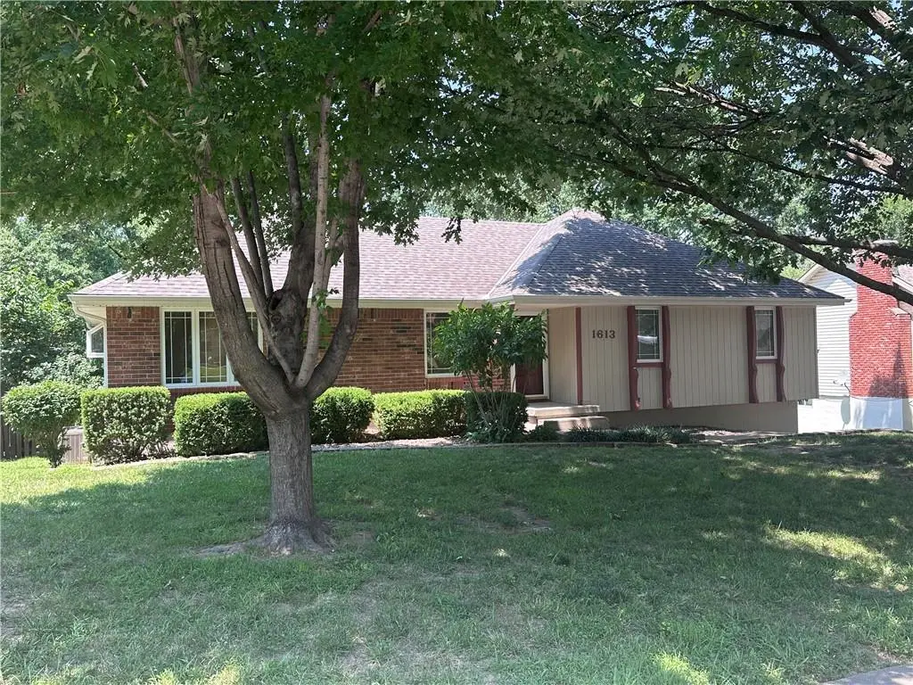 1613 SW 20th Street, Blue Springs, MO 64015 - #1