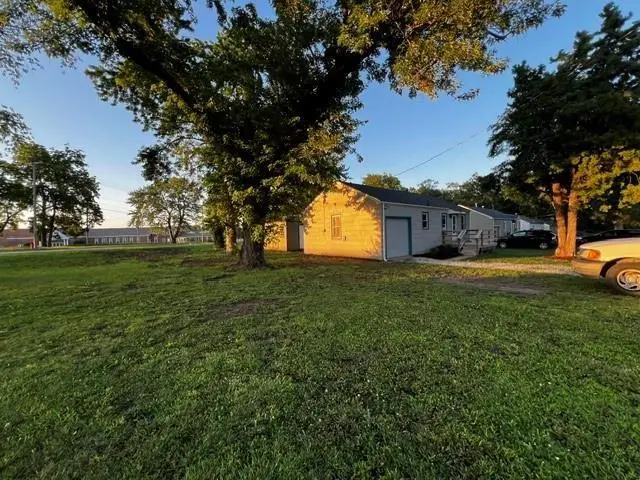 7800 E 86th Street, Kansas City, MO 64138 - #2