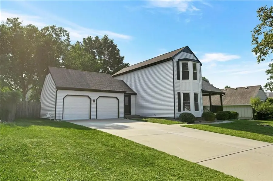15105 Dearborn Street, Overland Park, KS 66223 - #2