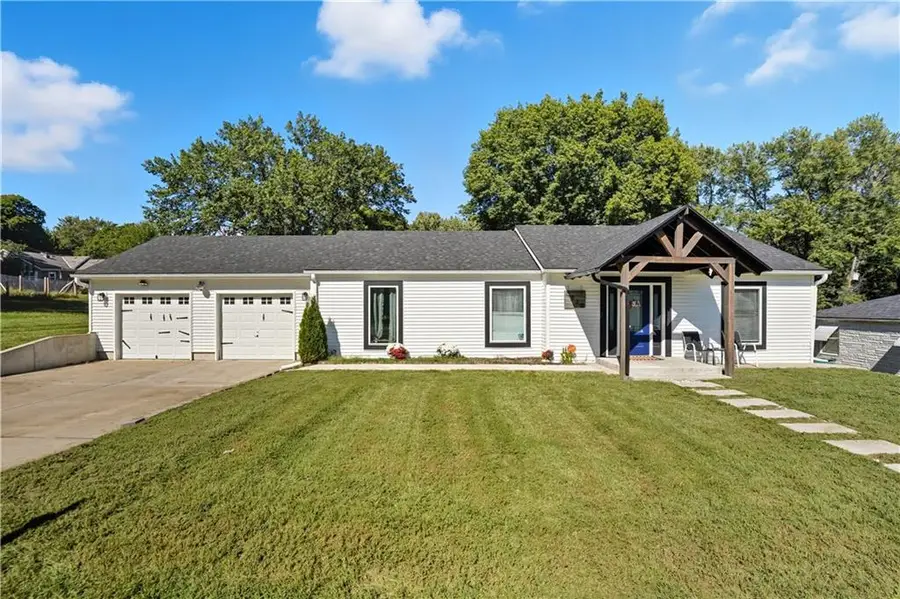 5820 Sloan Avenue, Kansas City, KS 66104 - #2