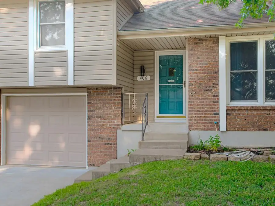406 Meadow Lane, Raymore, MO 64083 - #2