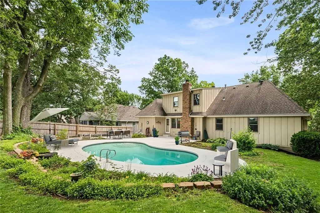 12606 W 69th Street, Shawnee, KS 66216 - #1