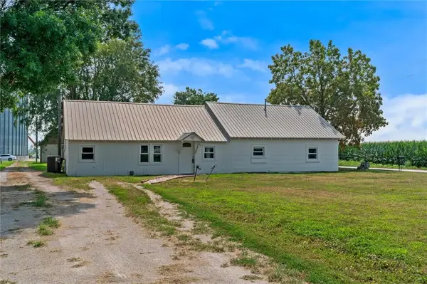 35317 Floyd Circle, Orrick, MO 64077