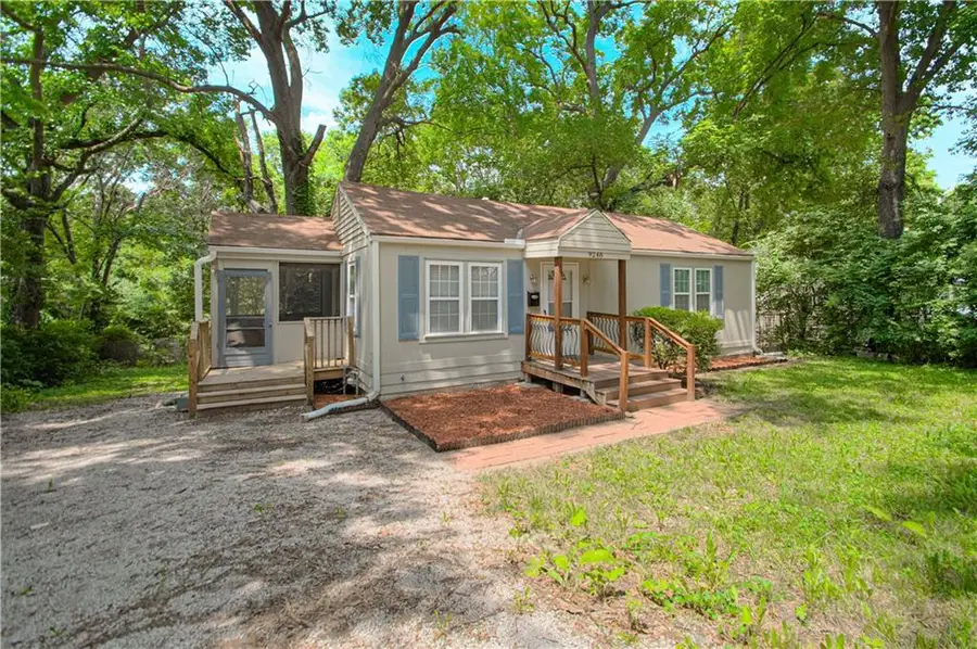 9248 Mcgee Street, Kansas City, MO 64114 - #2