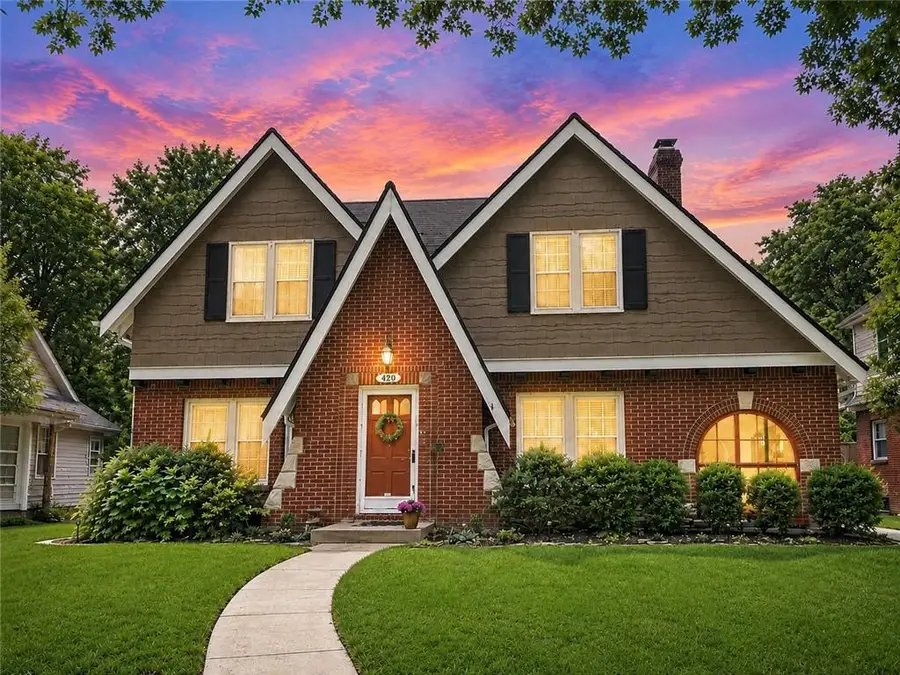 420 E 74th Street, Kansas City, MO 64131 - #2