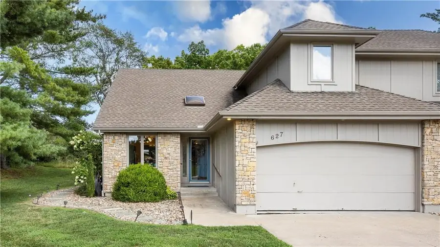 627 NW Timberbrooke Drive, Lees Summit, MO 64081 - #2