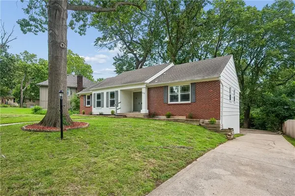 1313 E 98th Terrace, Kansas City, MO 64131
