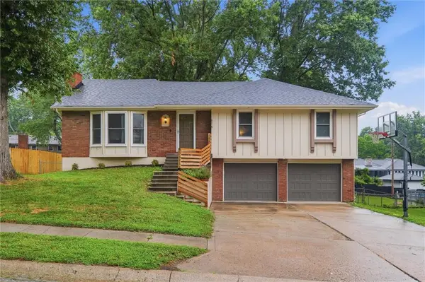 414 Kingsley Avenue, Liberty, MO 64068