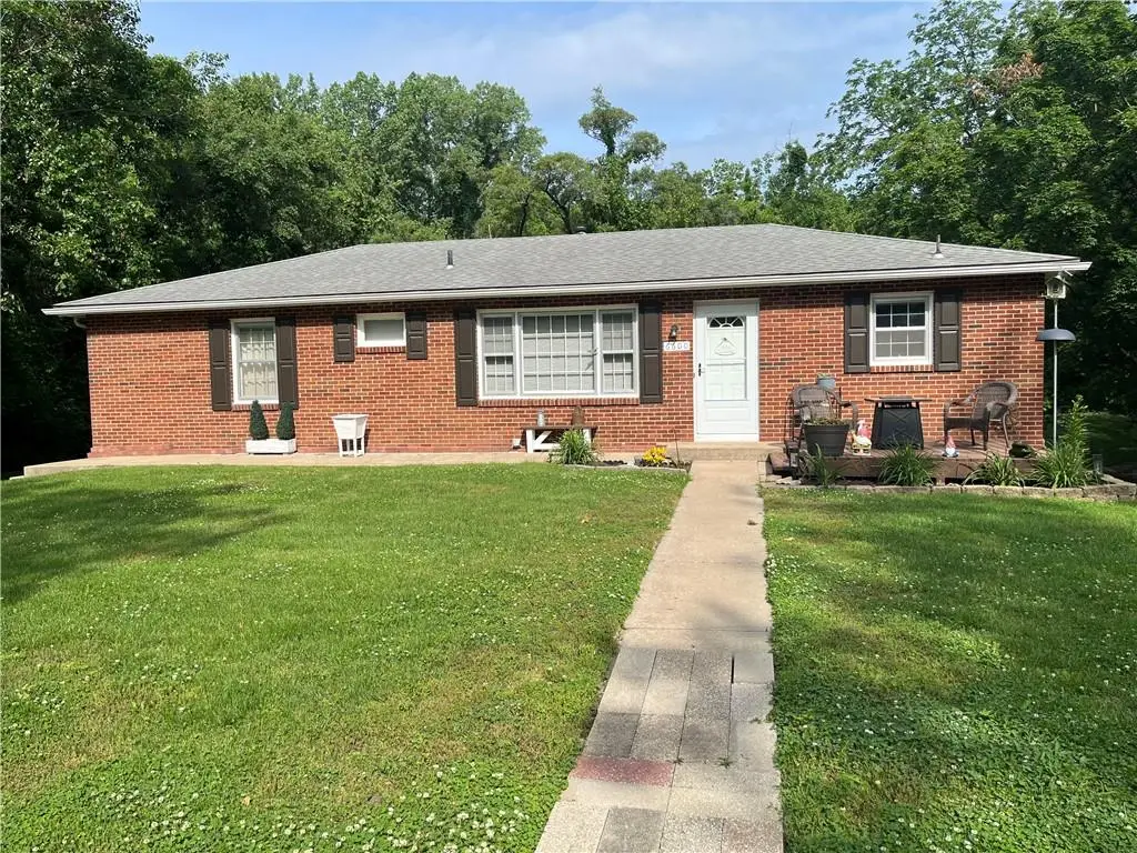 6600 NW Hamer Drive, Kansas City, MO 64118 - #1