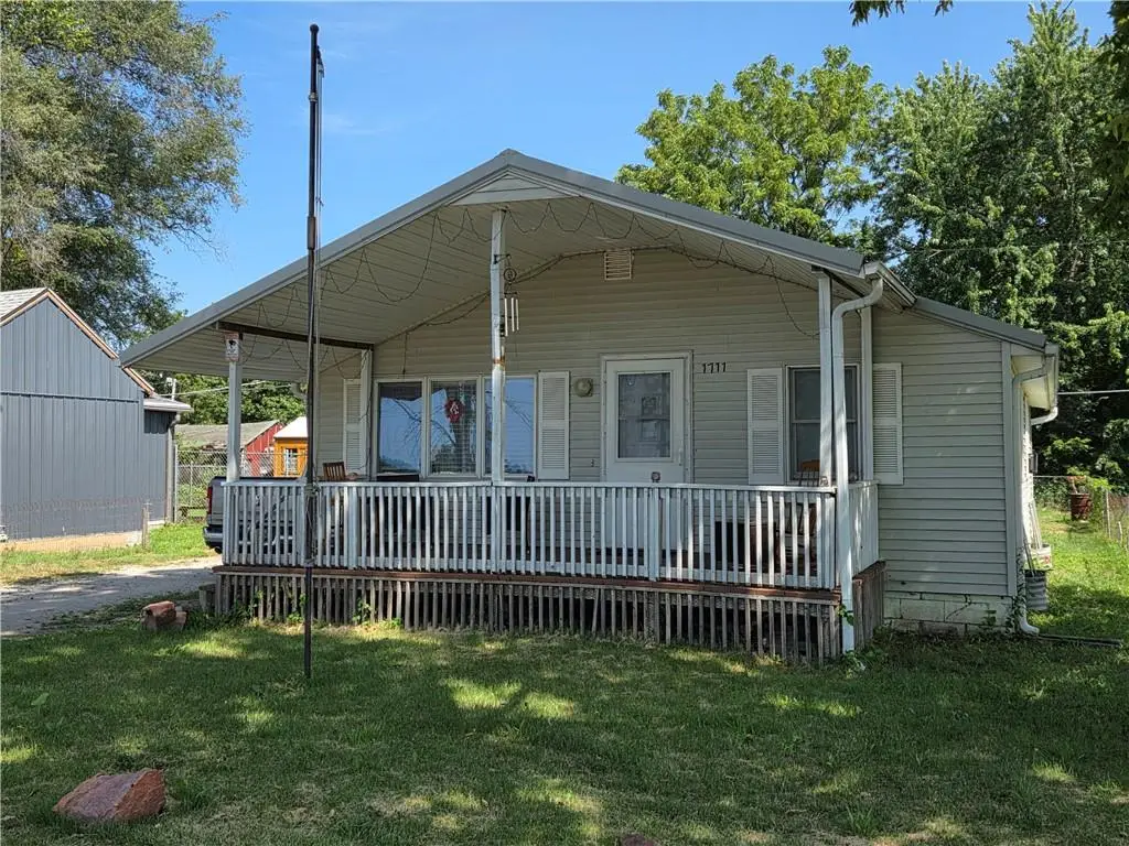 1711 Parkview Avenue, Saint Joseph, MO 64504 - #1