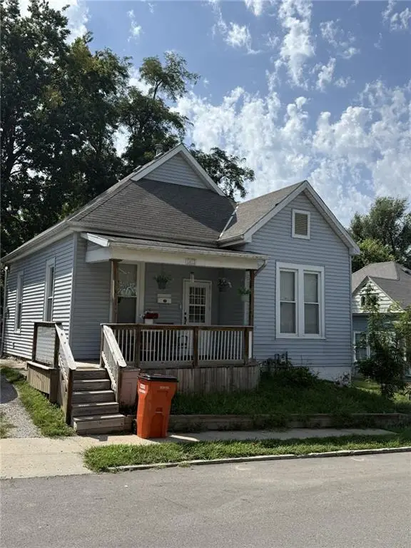 1412 N 10th Street, St Joseph, MO 64501