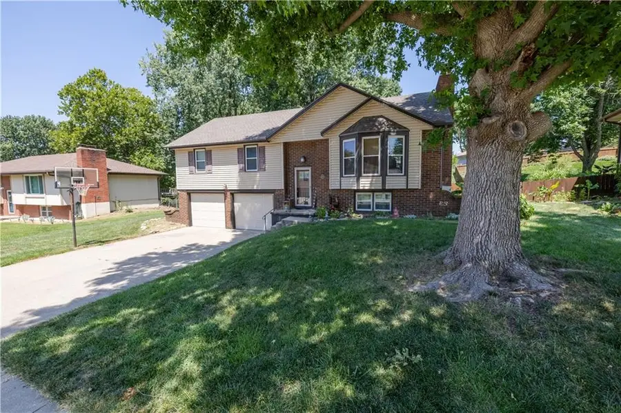3909 W Haverill Drive, Saint Joseph, MO 64506 - #3