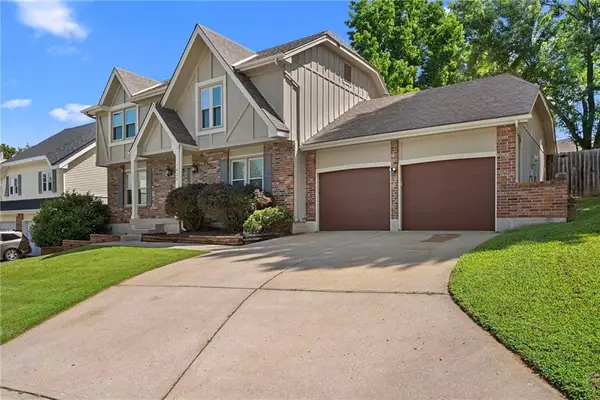 1426 NE 83rd Street, Kansas City, MO 64118