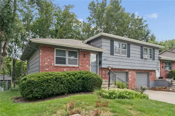7817 England Drive, Overland Park, KS 66204