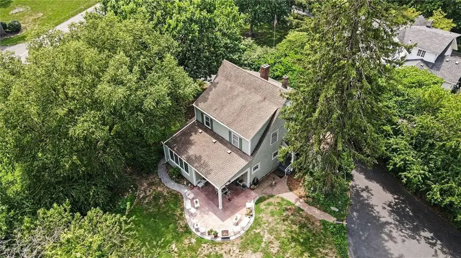 2705 Lovers Lane, Saint Joseph, MO 64506 - #3