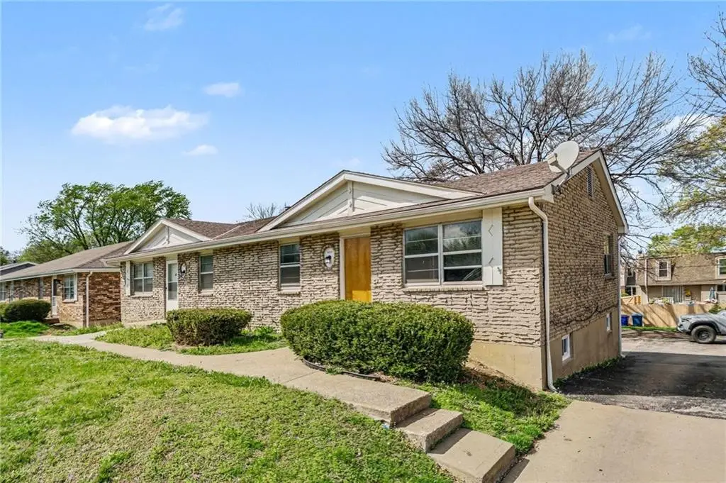 3522 NE 72nd Street, Kansas City, MO 64119 - #1
