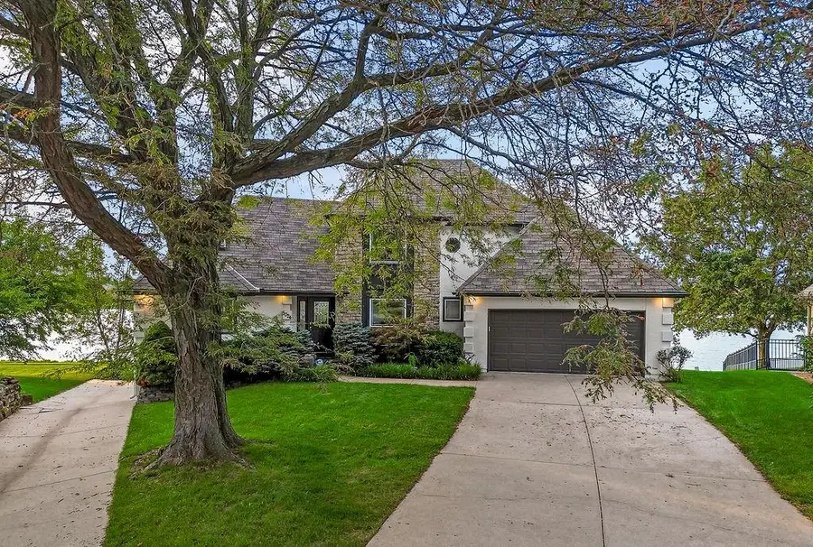 5024 SW Kingfisher Drive, Lees Summit, MO 64082 - #3