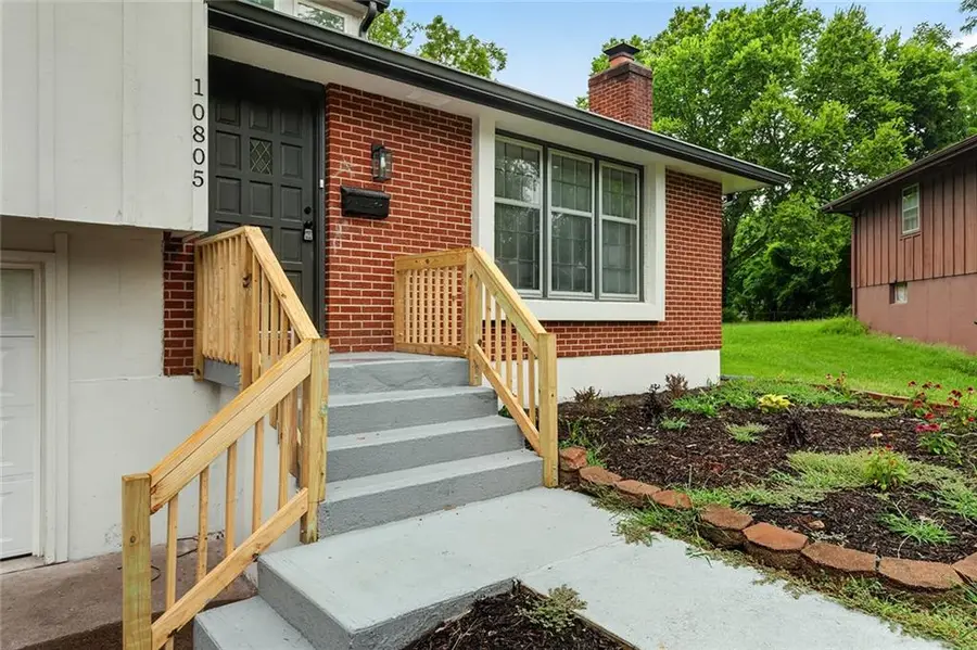 10805 E 65th Street, Raytown, MO 64133 - #3