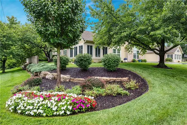 2046 W 139th Street, Leawood, KS 66224