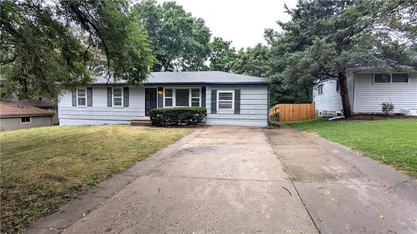 8618 Winchester Avenue, Kansas City, MO 64138
