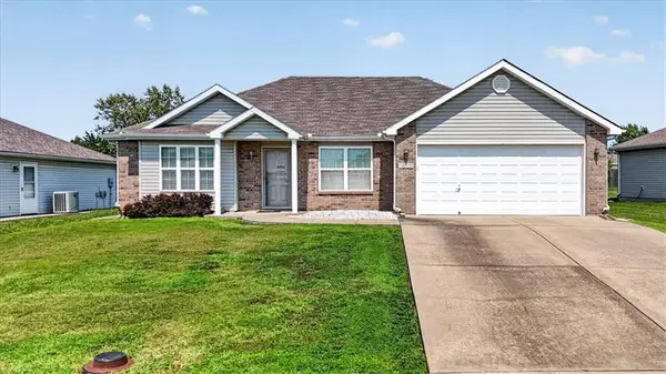 1104 Carlisle Drive, Raymore, MO 64083