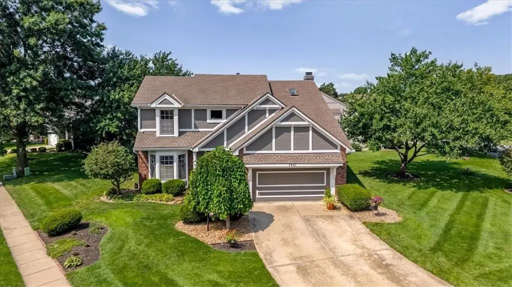 7901 W 152 Terrace, Overland Park, KS 66223 - #1