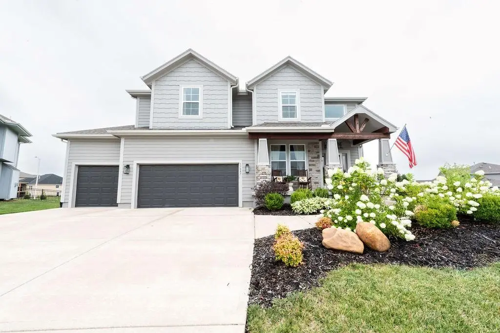 17647 W 163rd Terrace, Olathe, KS 66062 - #1