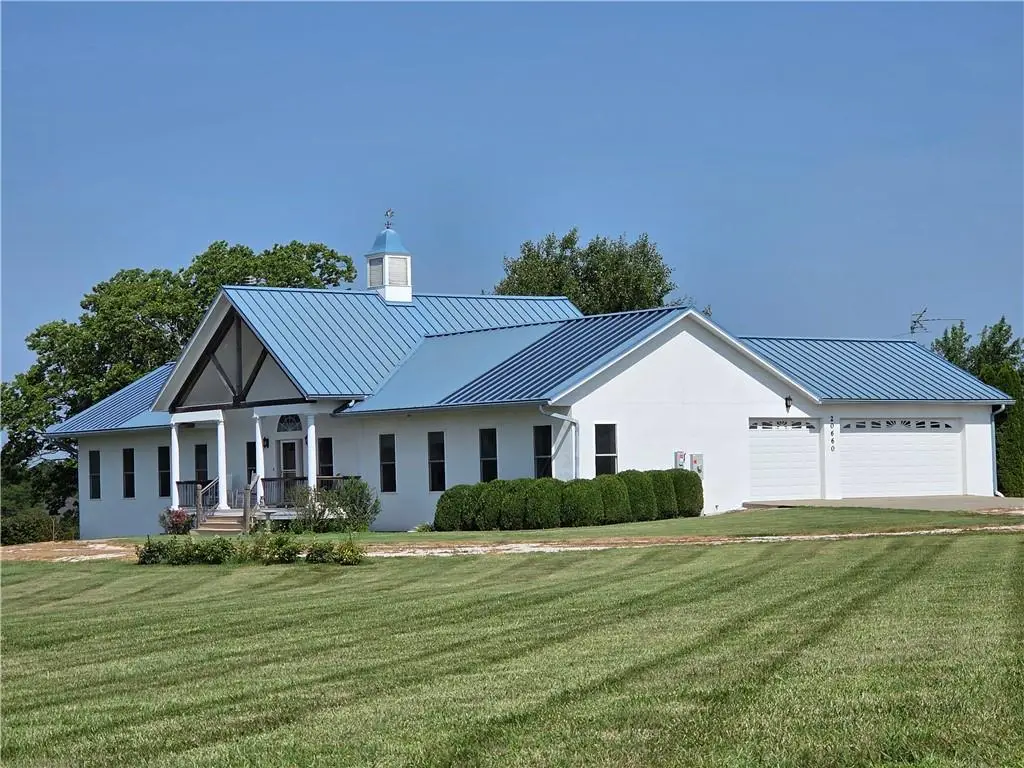 20660 Mission Road, Stilwell, KS 66085 - #1