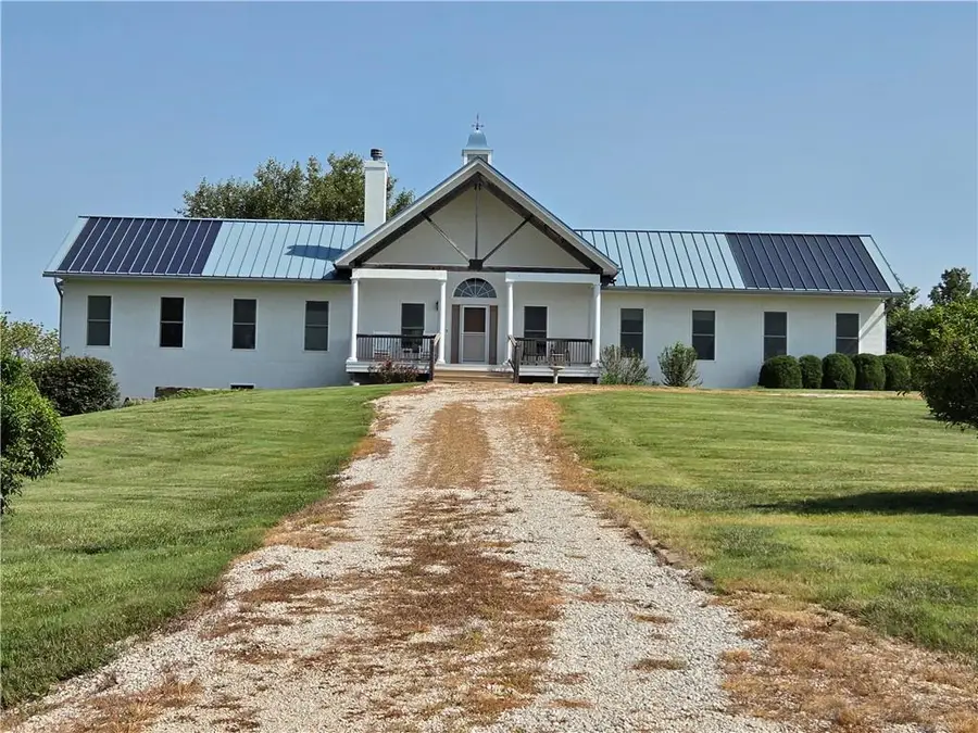20660 Mission Road, Stilwell, KS 66085 - #2