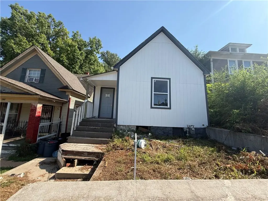 931 Sandusky Avenue, Kansas City, KS 66101 - #1