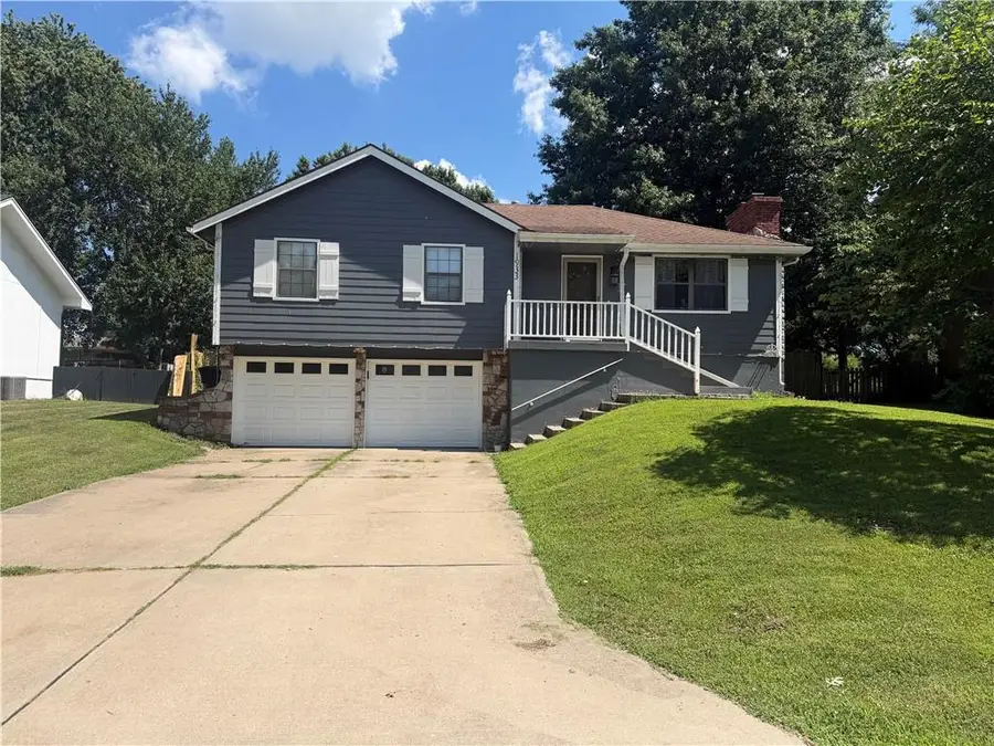 1933 NE Peters Drive, Lees Summit, MO 64063 - #3