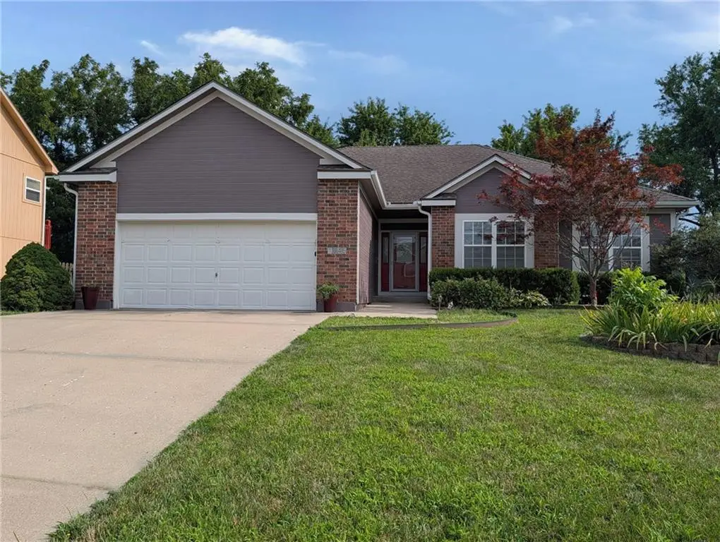 1645 SE Dalton Drive, Lees Summit, MO 64081 - #1