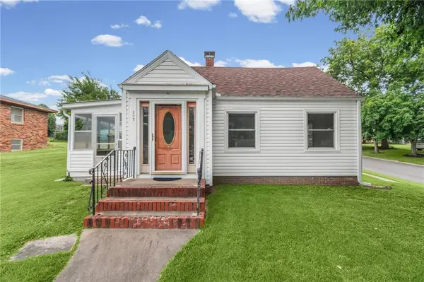 302 W 1st Street, Carrollton, MO 64633