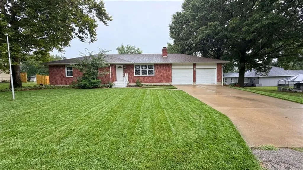 433 E Elm Street, Drexel, MO 64742 - #1