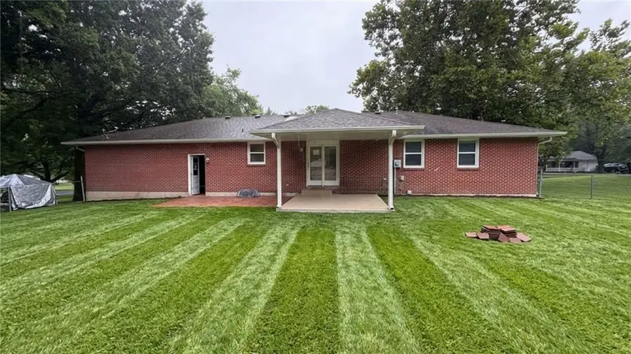 433 E Elm Street, Drexel, MO 64742 - #2
